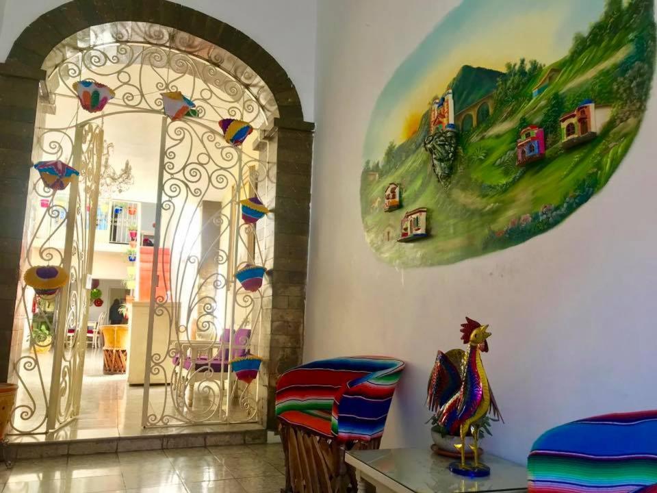 Hostal Tlaquepaque Bagian luar foto